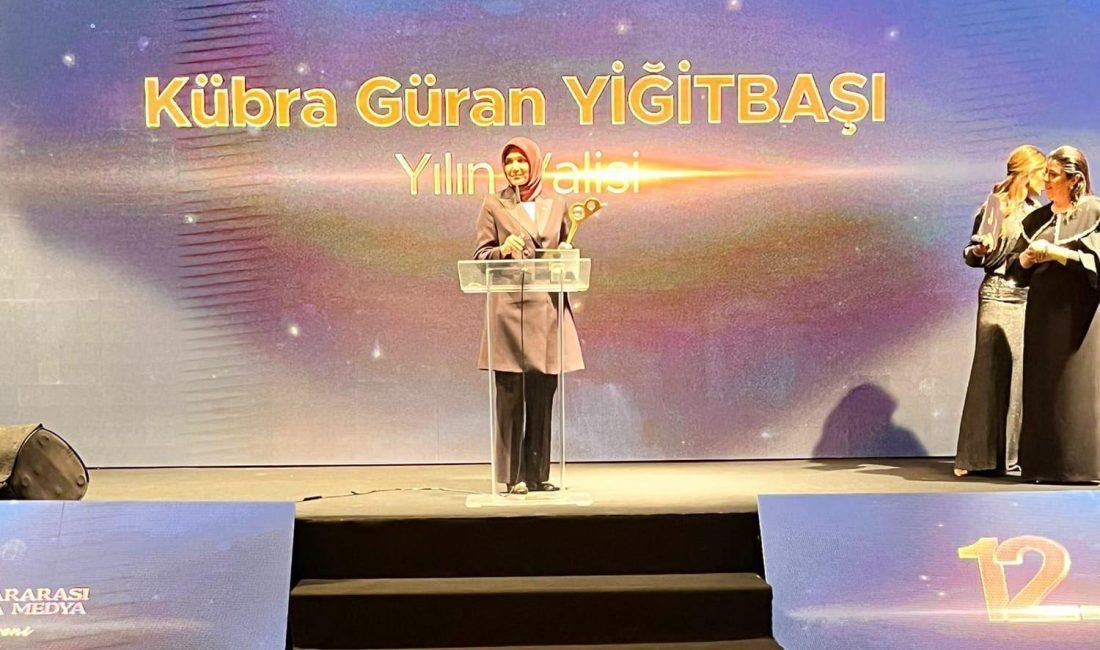 Afyonkarahisar Valisi Kübra Güran Yiğitbaşı, Yılın Başarı Hikayeleri temasıyla düzenlenen