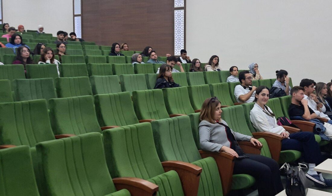 Yurtdışında eğitim alan AFSÜ öğrencileri, AFSÜ Uluslararası İlişkiler Uygulama ve