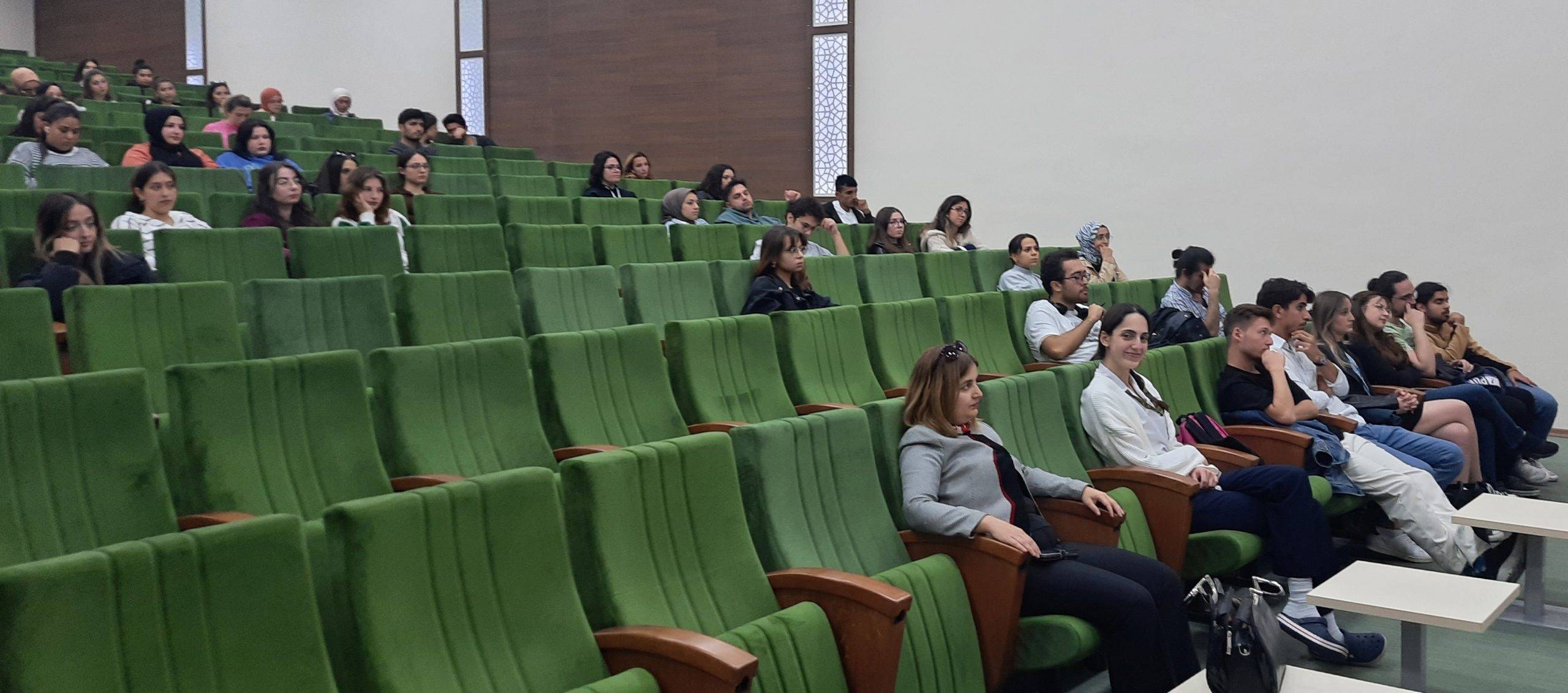 Yurtdışında eğitim alan AFSÜ öğrencileri, AFSÜ Uluslararası İlişkiler Uygulama ve