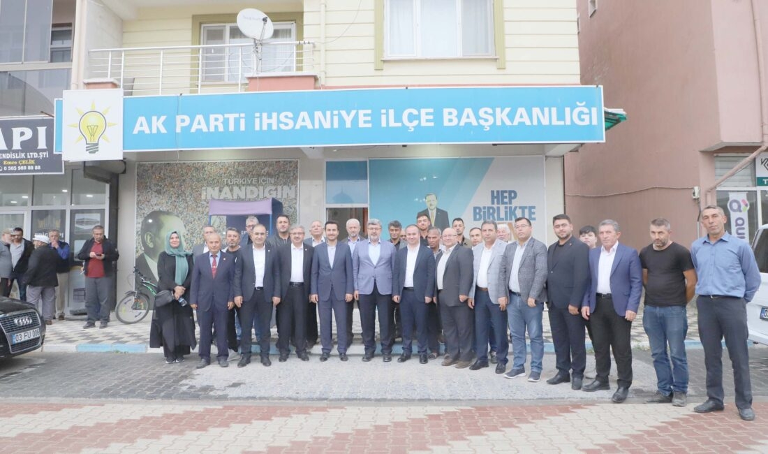 AK Parti Afyonkarahisar heyeti beş ayrı ilçeyi ziyaret etti. Yeni