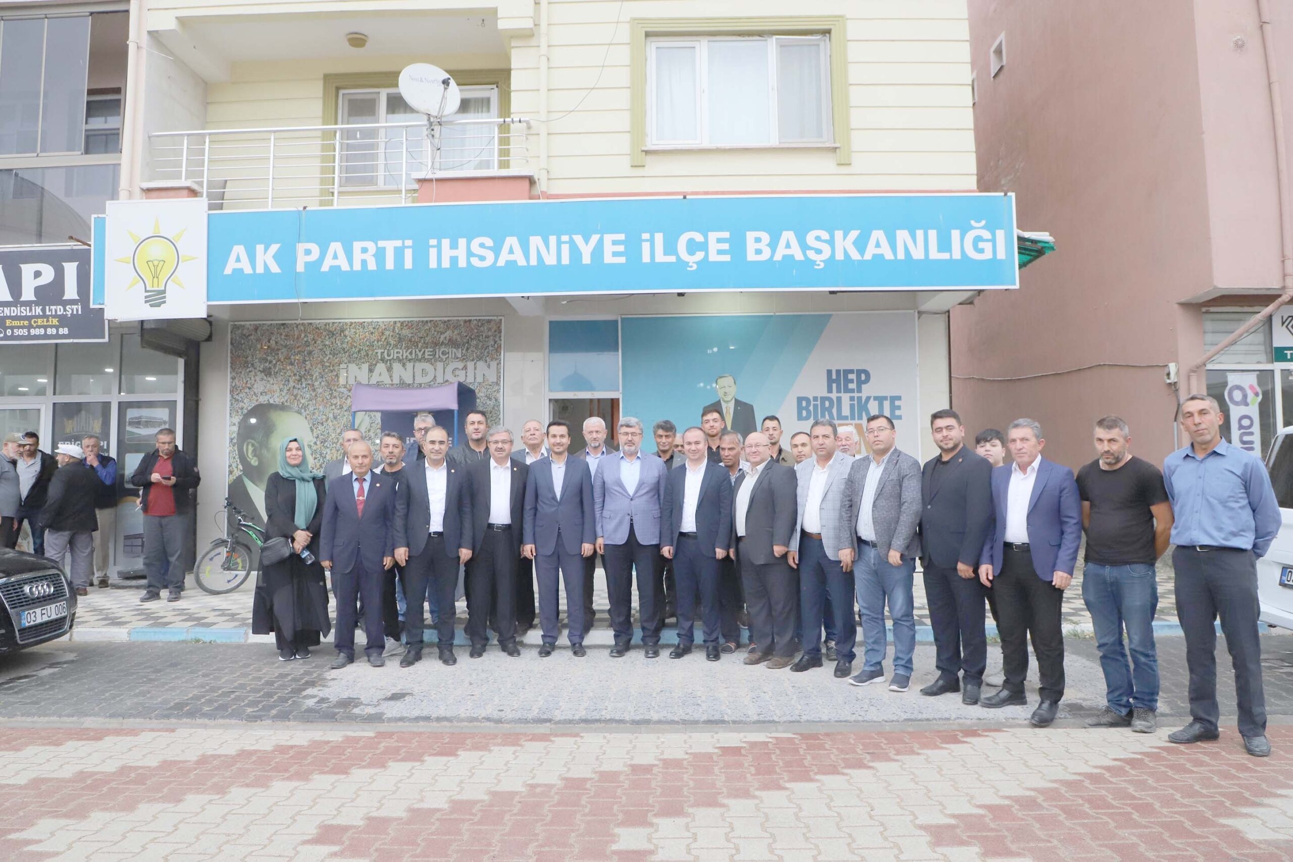 AK Parti Afyonkarahisar heyeti beş ayrı ilçeyi ziyaret etti. Yeni
