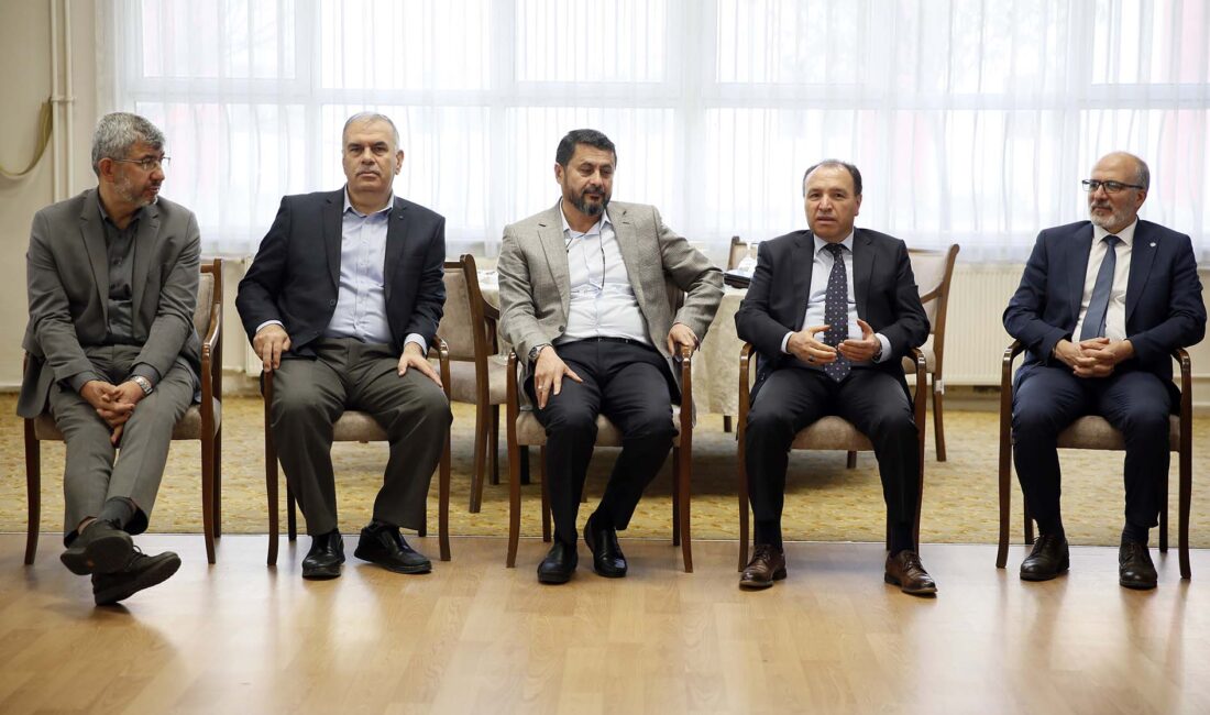Afyon Kocatepe Üniversitesi’nin (AKÜ) düzenlediği, üniversite ile kenti bir araya