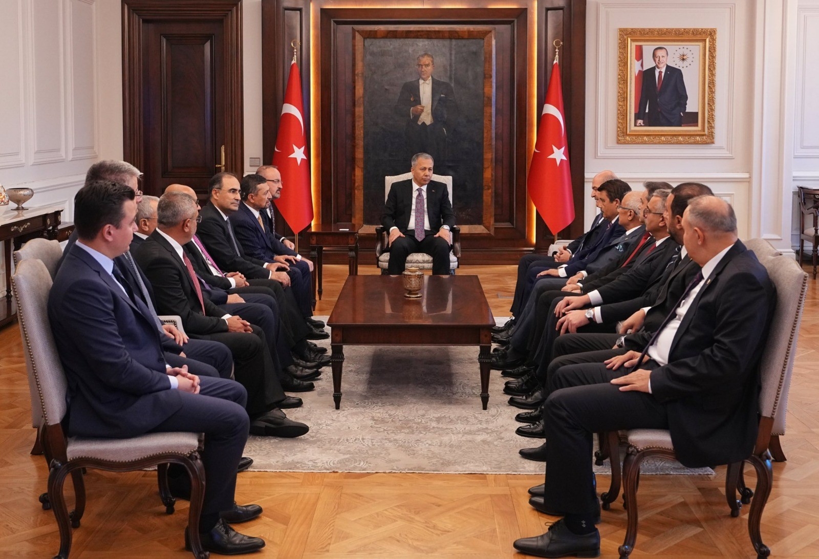   Ankara’da yaşanan terör saldırısı sonrası İçişleri Komisyonu Başkanı Süleyman