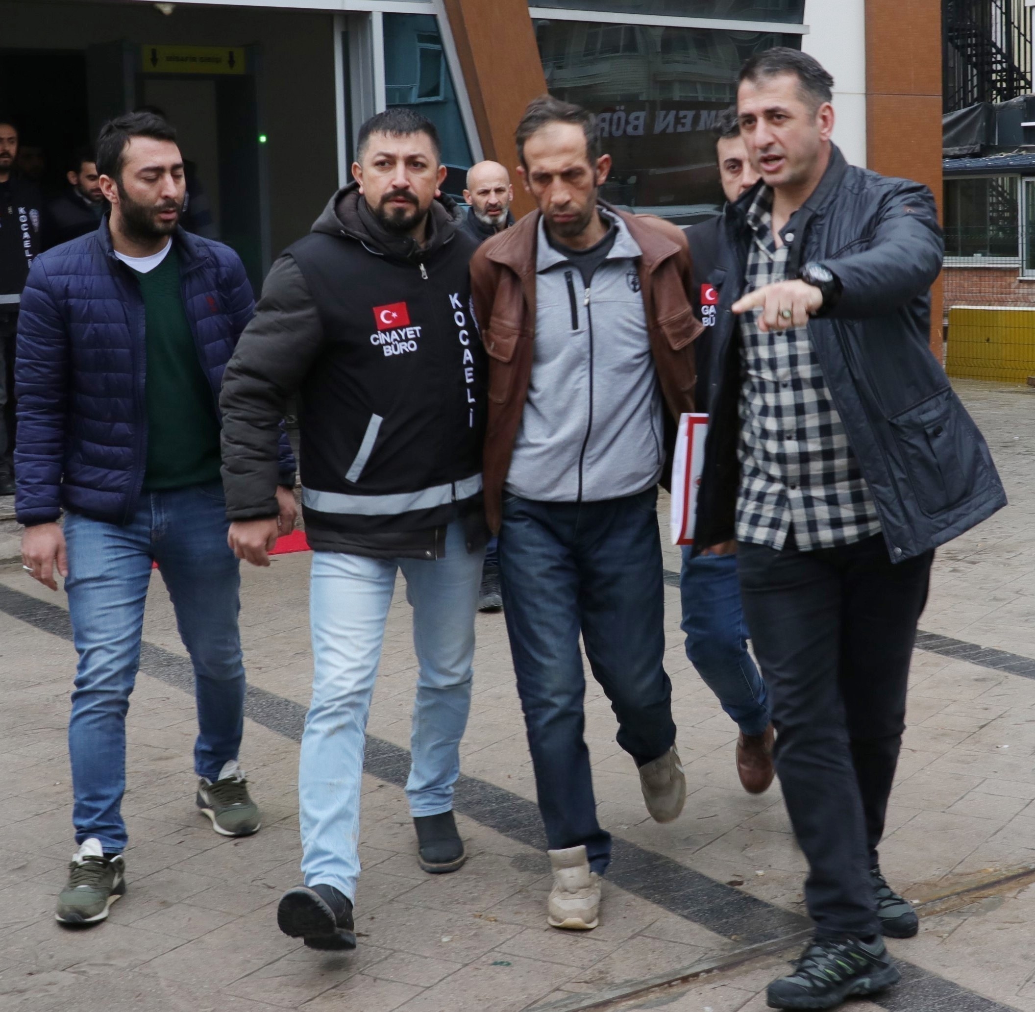 Kocaeli’de Meryem Tahnal’ın öldürülmesi olayıyla ilgili yargılanan Palu ailesi ve damatları Tuncer Ustael