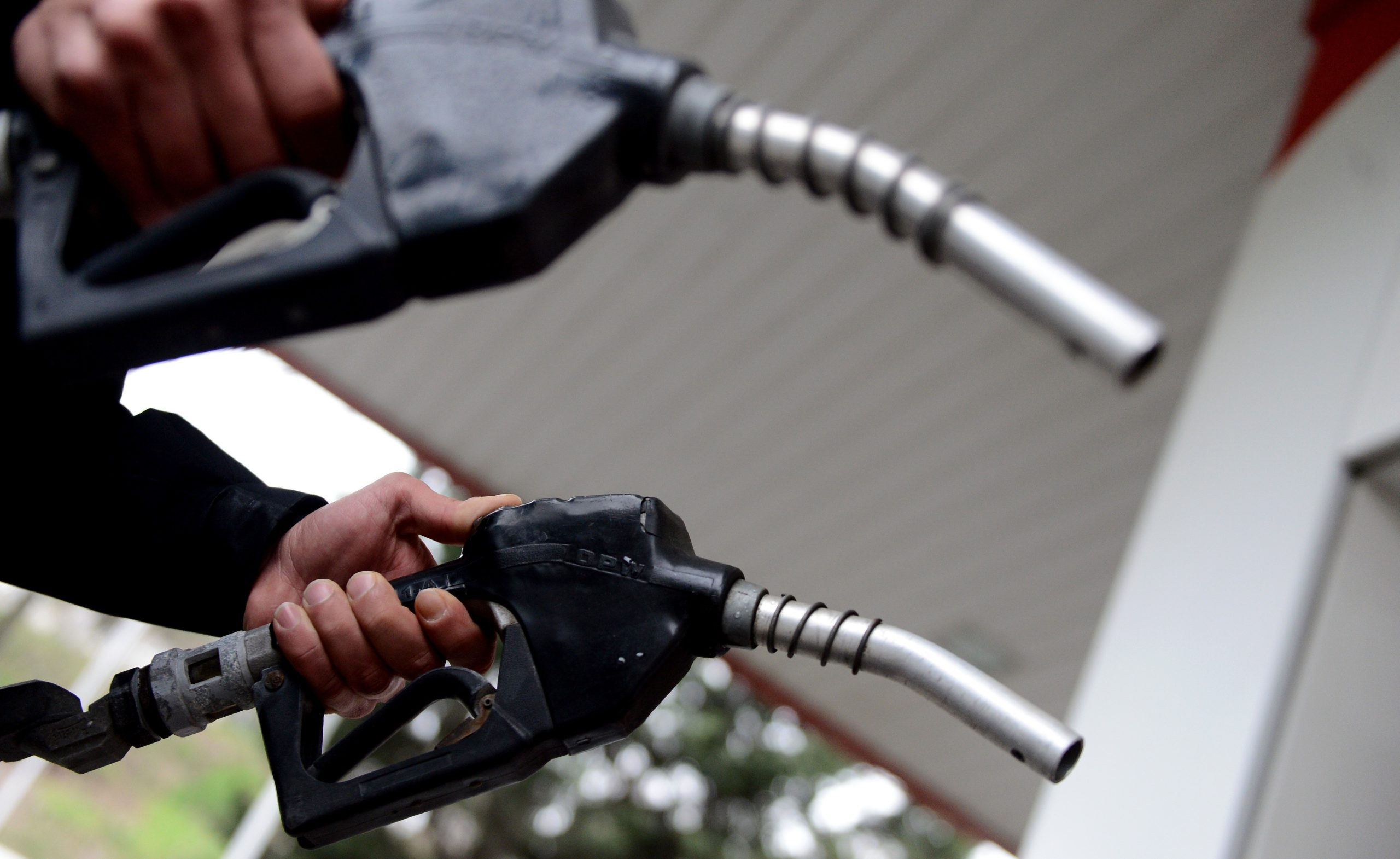 Motorinin litre satış fiyatına 2 lira 92 kuruş indirim yapıldı.