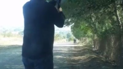 Bursa’da bir kişi, sosyal medyada canlı yayın yapıp, pompalı tüfekle