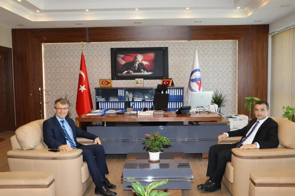 Afyonkarahisar’ın Emirdağ ilçesinde İl Özel İdaresi tarafından yapılan yatırımlar değerlendirildi.