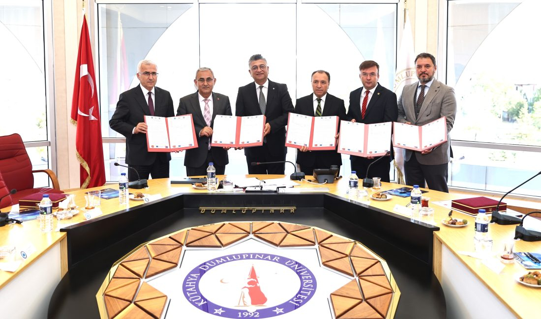 ‘Frigya staj konsorsiyumu’ imza töreni düzenlendi Belediye Başkanı Prof. Dr. Alim Işık, Dumlupınar Üniversitesi’nde düzenlenen ‘Frigya
