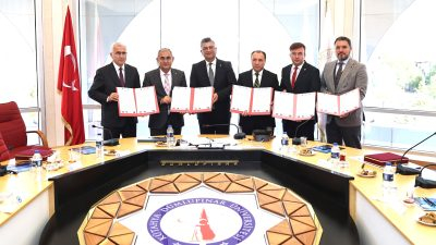 Belediye Başkanı Prof. Dr. Alim Işık, Dumlupınar Üniversitesi’nde düzenlenen ‘Frigya