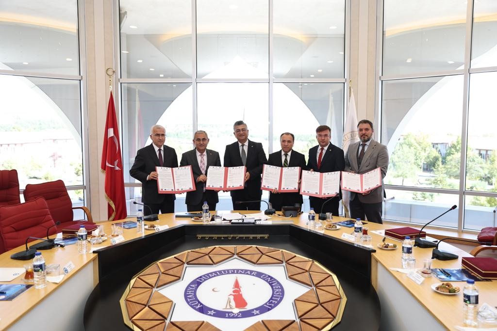 Kütahya Dumlupınar Üniversitesi’nin (DPÜ) yürütücülüğünde; Eskişehir Osmangazi Üniversitesi (ESOGÜ), Afyon Kocatepe Üniversitesi,