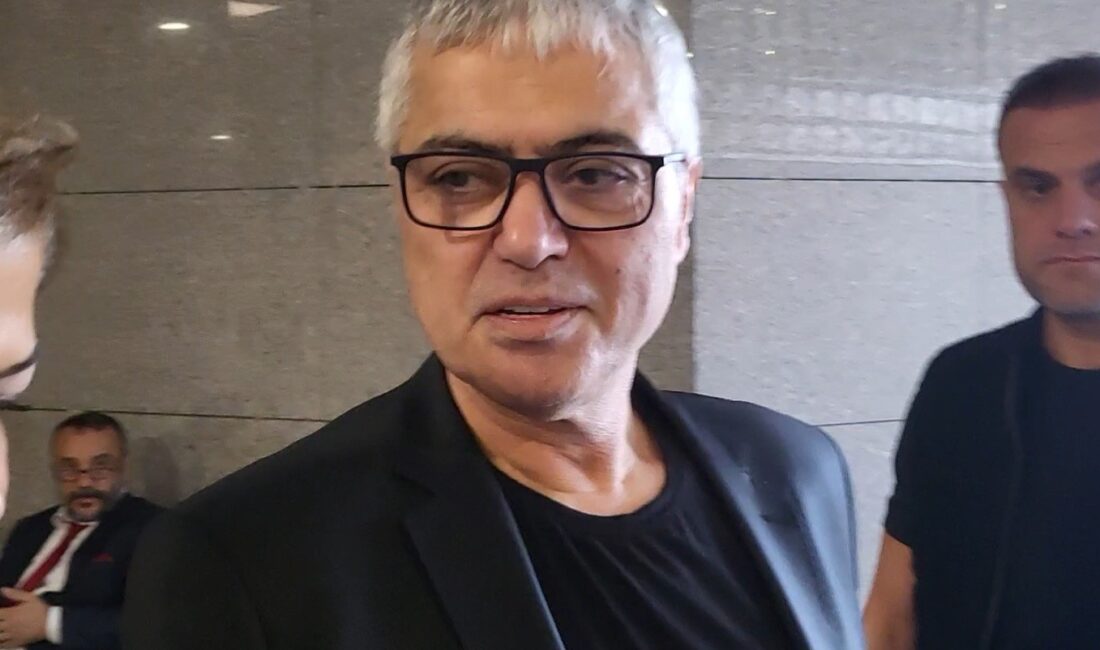 Doğum günü partisinde tanıştığı kişiyi sanatçı arkadaşlarına hakaret ettiği iddiasıyla