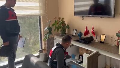 Afyonkarahisar’da jandarma ekipleri gerçekleştirdiği başarılı operasyonlarla uyuşturucu tacirlerine göz açtırmazken,