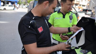 Afyonkarahisar’da güvenlik güçleri tarafından yapılan trafik denetiminde 250 araç sürücüsüne