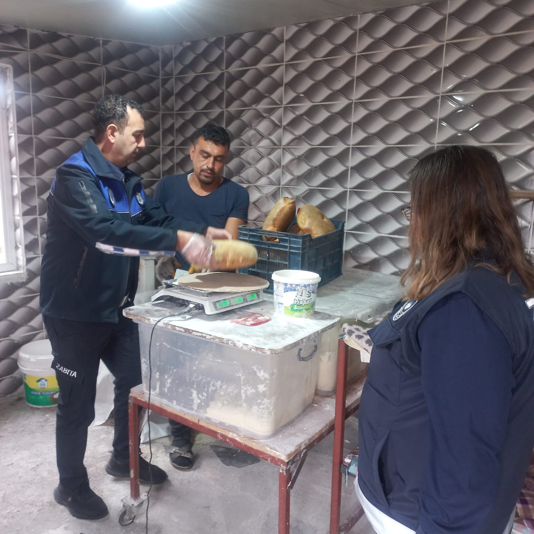 Afyonkarahisar Sandıklı ilçesinde zabıta müdürlüğü ekipleri tarafından kentte bulunan ev