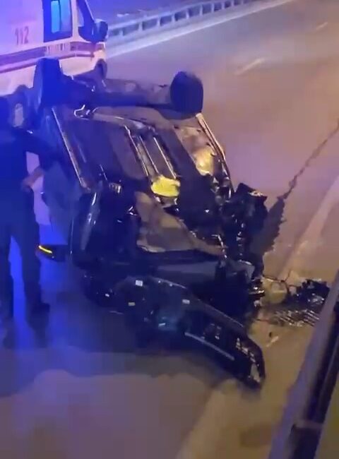Bursa’da aracıyla seyir halindeki polis memuru, direksiyon hakimiyetini kaybedip takla