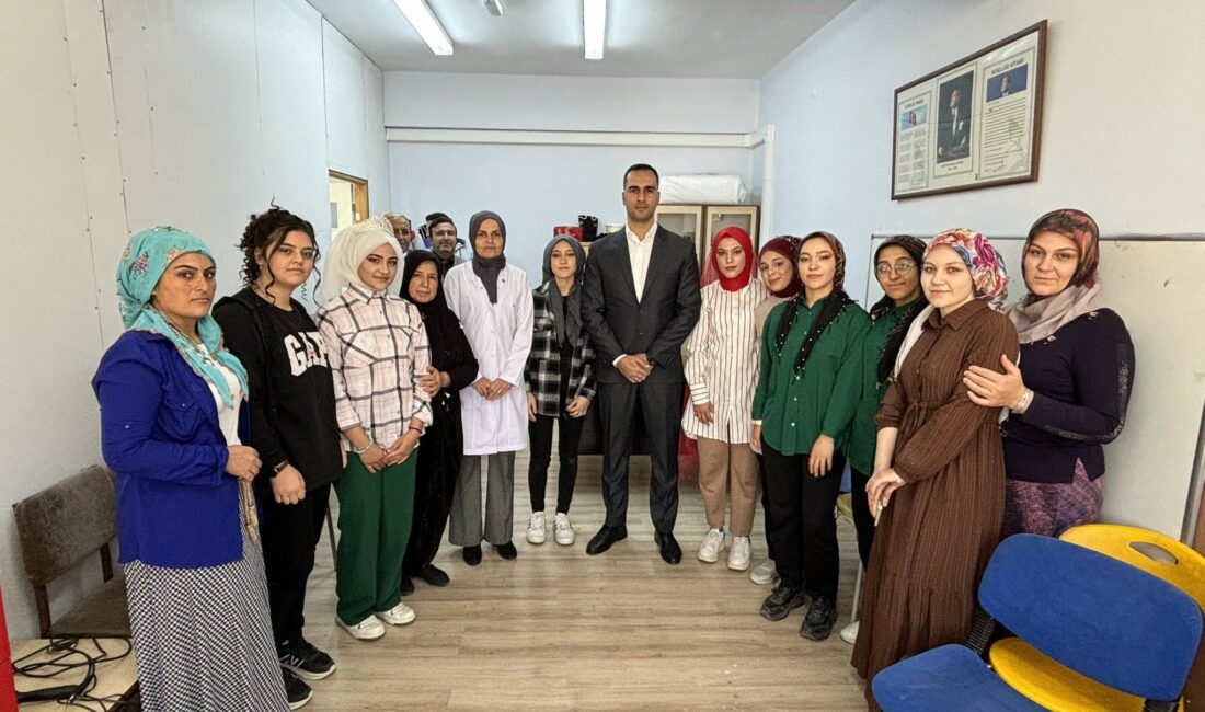 Afyonkarahisar Sinanpaşa Kaymakamı Yaşar Artar Bulca köyünde Halk Eğitim Merkezi
