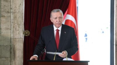 Cumhurbaşkanı Recep Tayyip Erdoğan başkanlığındaki devlet erkanı, Türkiye Cumhuriyeti’nin kuruluşunun 100. yıl dönümü dolayısıyla