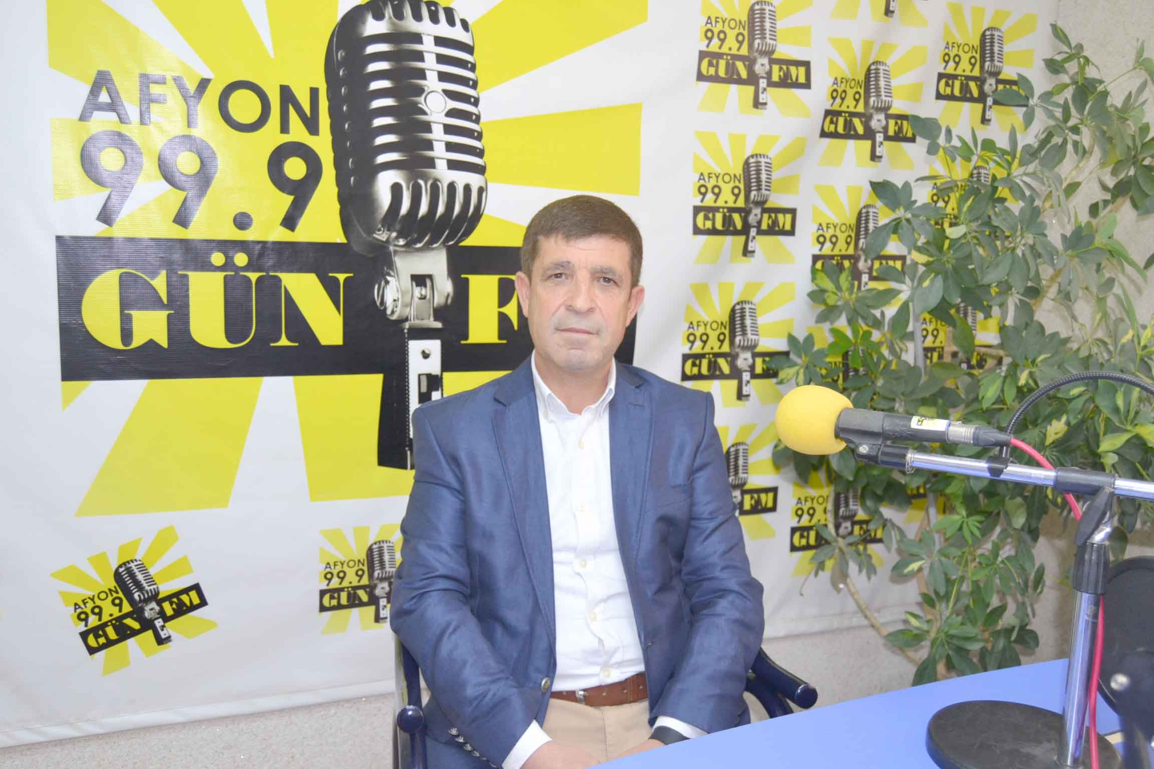 Gün FM’e konuk olan AKÜ Tarih Bölümü Öğretim Üyesi Prof.