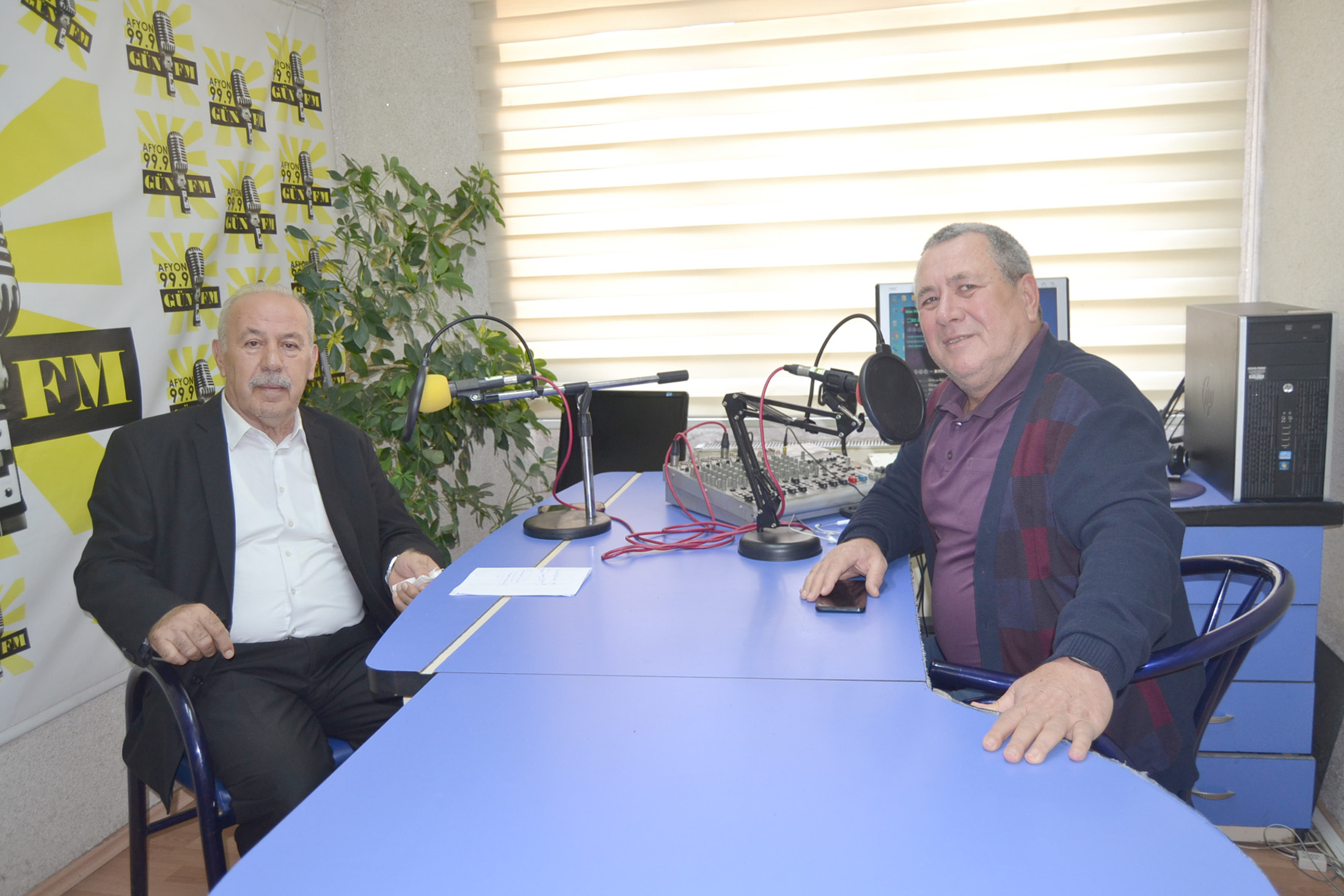   Gün FM’de yayınlanan Basın Odası programında İsrail’in Filistin’e yaptığı