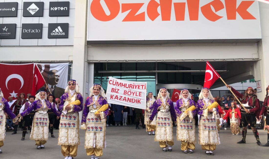 Özdilek Afyonkarahisar, Cumhuriyet Bayramı’mızın 100. yılına özel düzenlendiği etkinliklerle misafirlerine