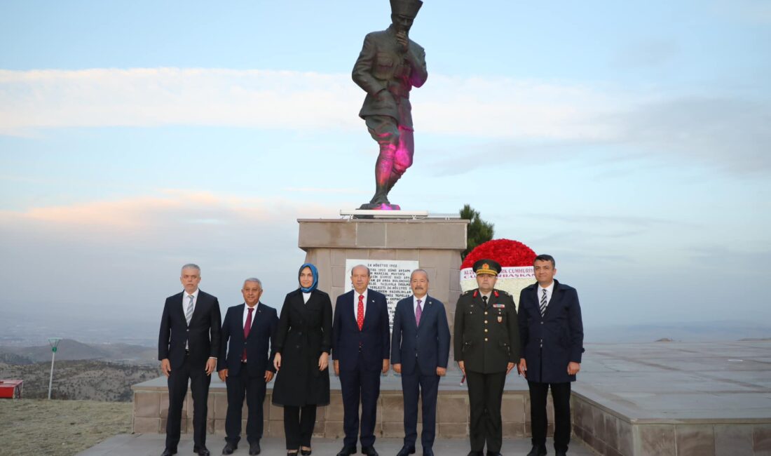 Afyonkarahisar’da temaslarda bulunan KKTC Cumhurbaşkanı Ersin Tatar, Kocatepe Başkomutan Mustafa