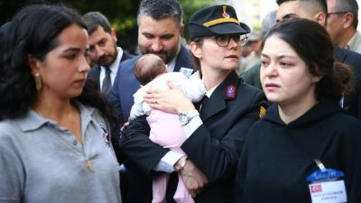 Pençe-Kilit Operasyonu bölgesinde Uzman Çavuş Mehmet Emre Teke ve yine