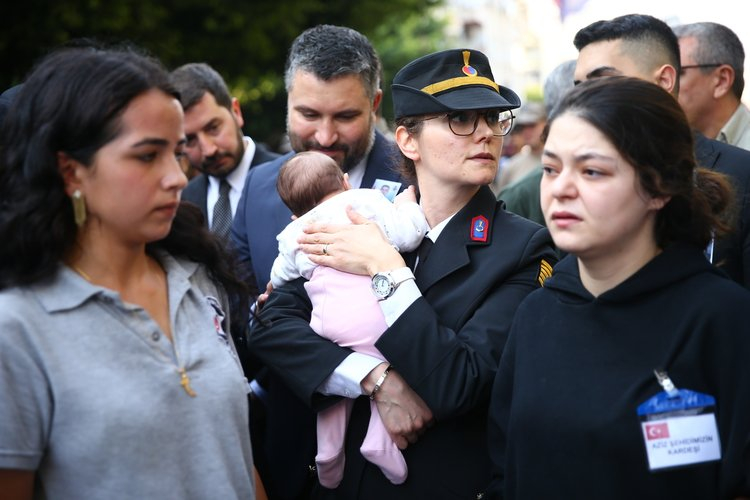 Pençe-Kilit Operasyonu bölgesinde Uzman Çavuş Mehmet Emre Teke ve yine