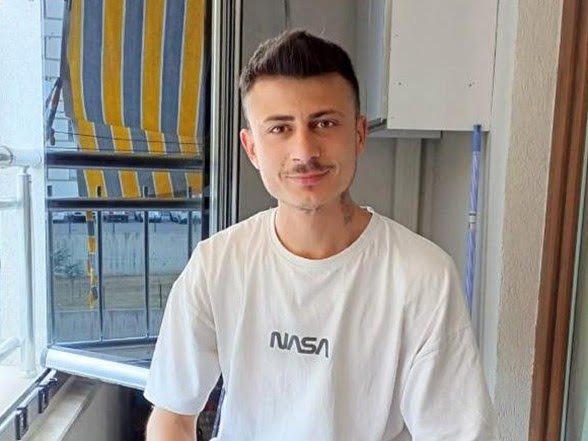 Manisa’da Engin Arslan isimli vatandaş, Gazze’ye gideceğini söyleyerek evden ayrıldı.