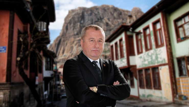 İYİ Parti il ve ilçe teşkilat başkanları, Milletvekili Hakan Şeref