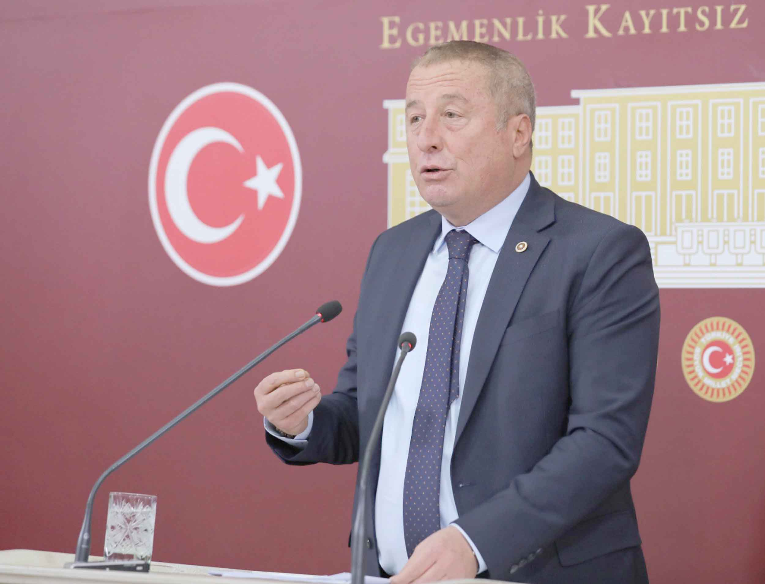 İYİ Parti Afyonkarahisar Milletvekili Hakan Şeref Olgun, iktidar partisinin Cumhuriyetin