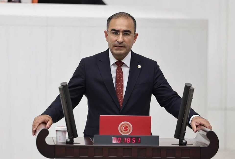 AK Parti Afyonkarahisar Milletvekili Hasan Arslan, İsrail’in Gazze’de bir hastaneye