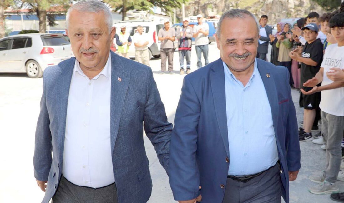 Afyonkarahisar Belediye Başkanı Mehmet Zeybek, Afyonkarahisar Belediyesi olarak İscehisar’da başlatılan