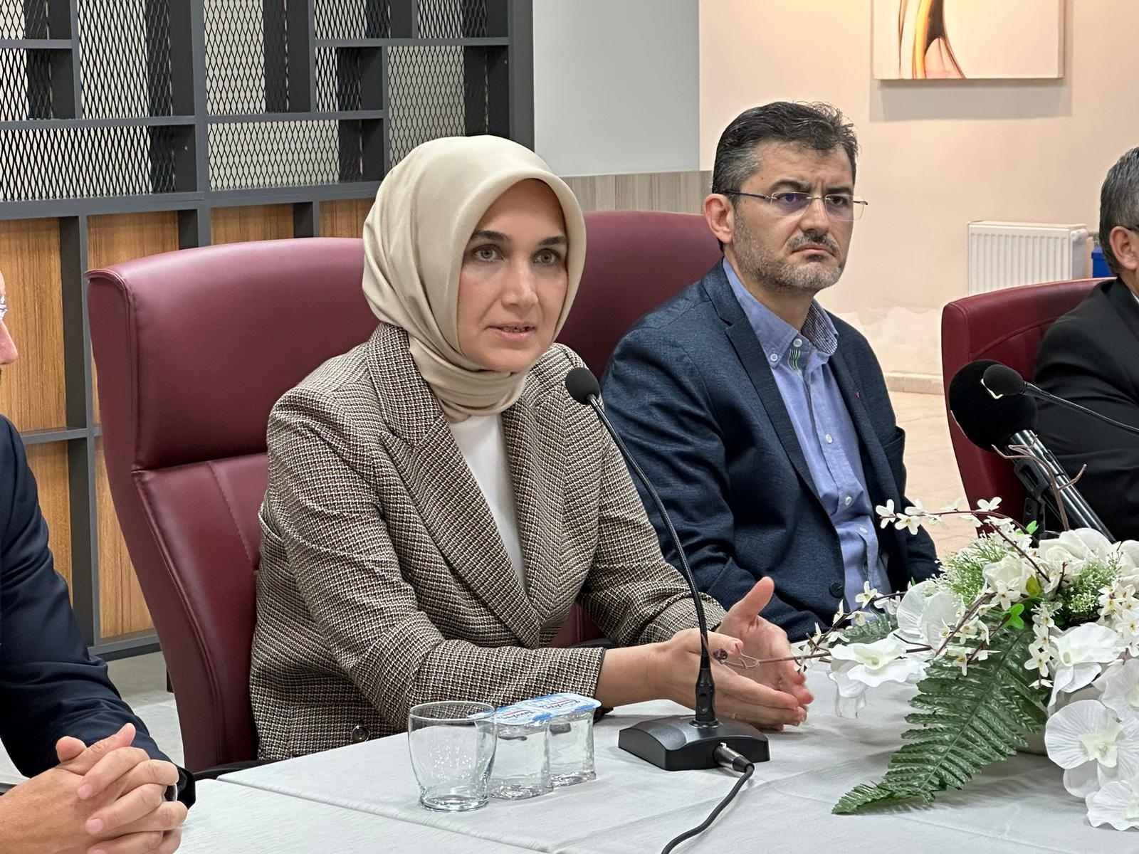 Afyonkarahisar Valisi Kübra Güran Yiğitbaşı, eşi Selim Yiğitbaşı ile birlikte