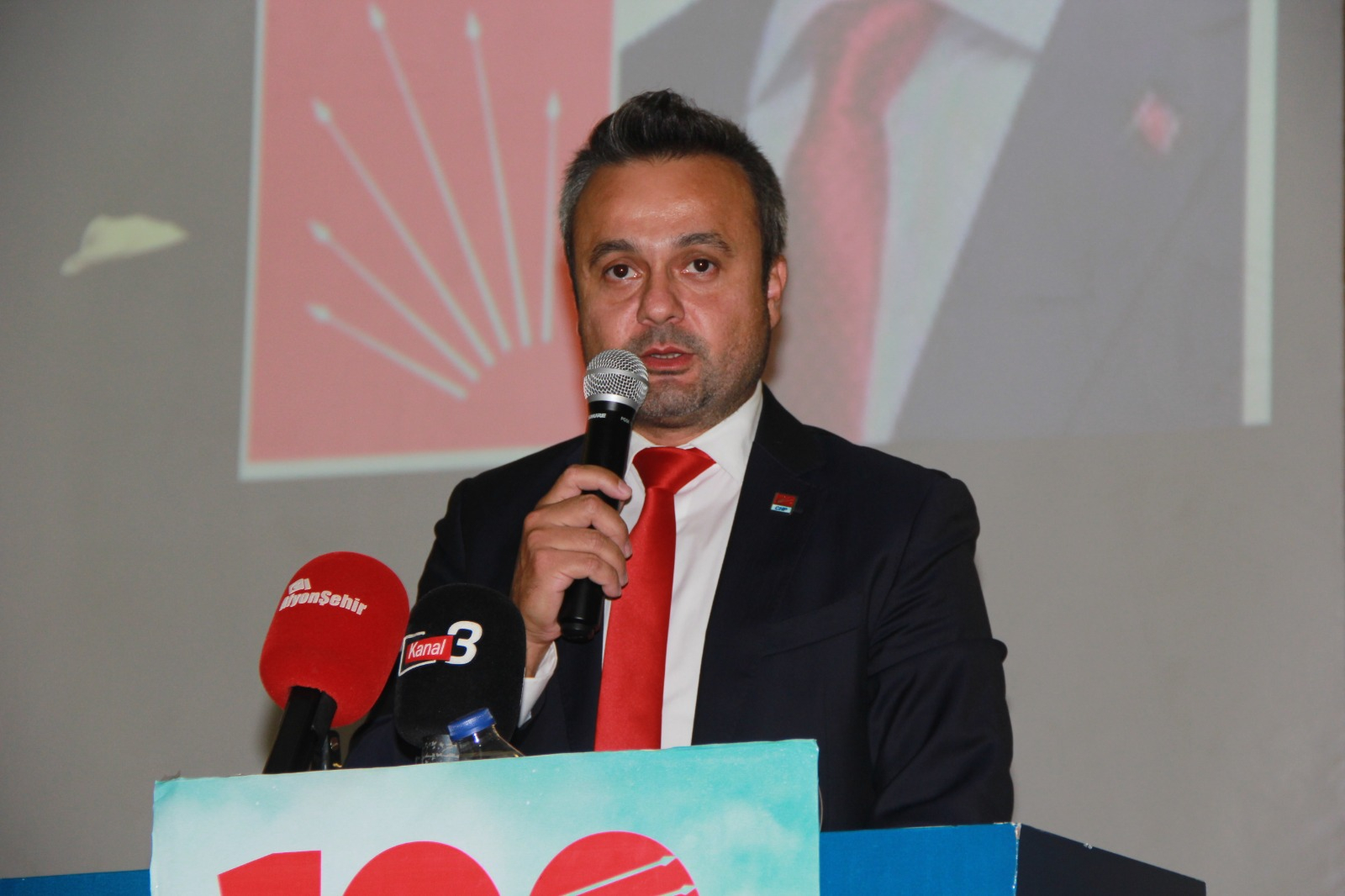 CHP Afyonkarahisar İl Başkanlığı’nın 38. seçimli olağan genel kurulunda ipi