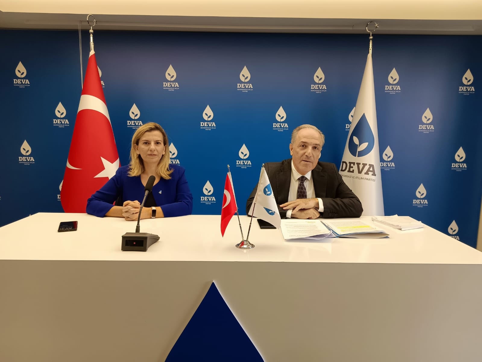 DEVA Partisi İstanbul Milletvekili ve Genel Başkan Yardımcısı Mustafa Yeneroğlu,