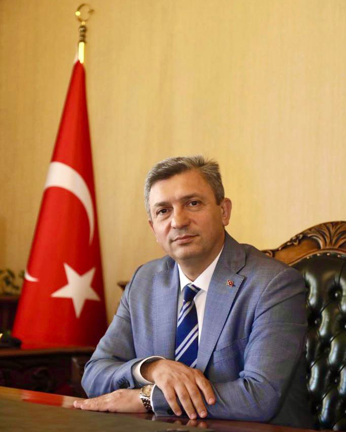   Antalya Valisi Hulusi Şahin’in 29 Ekim Cumhuriyet Bayramı mesajı