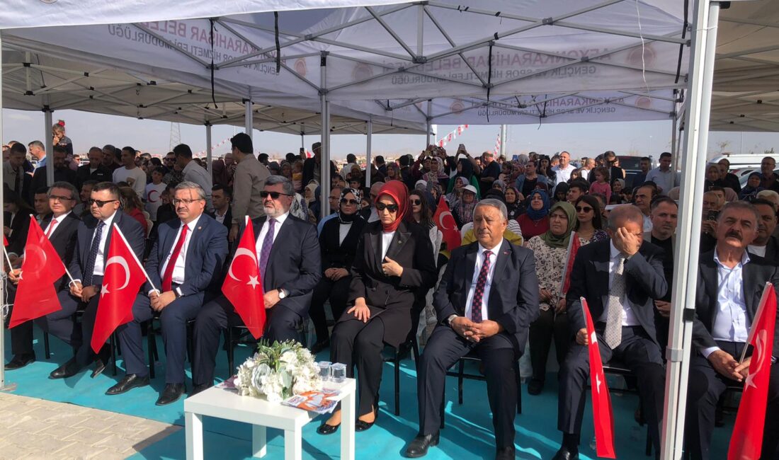 Afyonkarahisar Belediyesi tarafından hayata geçirilen atlı spor tesislerinin açılış töreni,