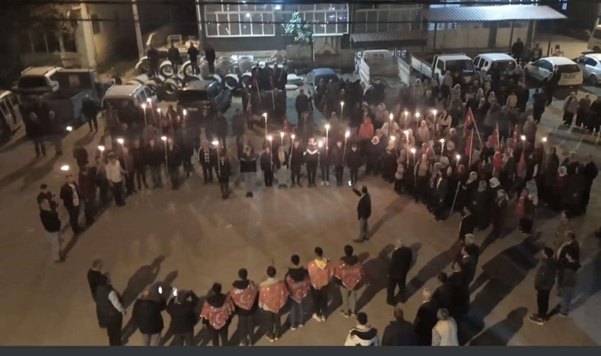 Balçıkhisar köyünde Cumhuriyetin kuruluşunun 100.yılı kutlandı. 29 Ekim Cumhuriyet Bayramı