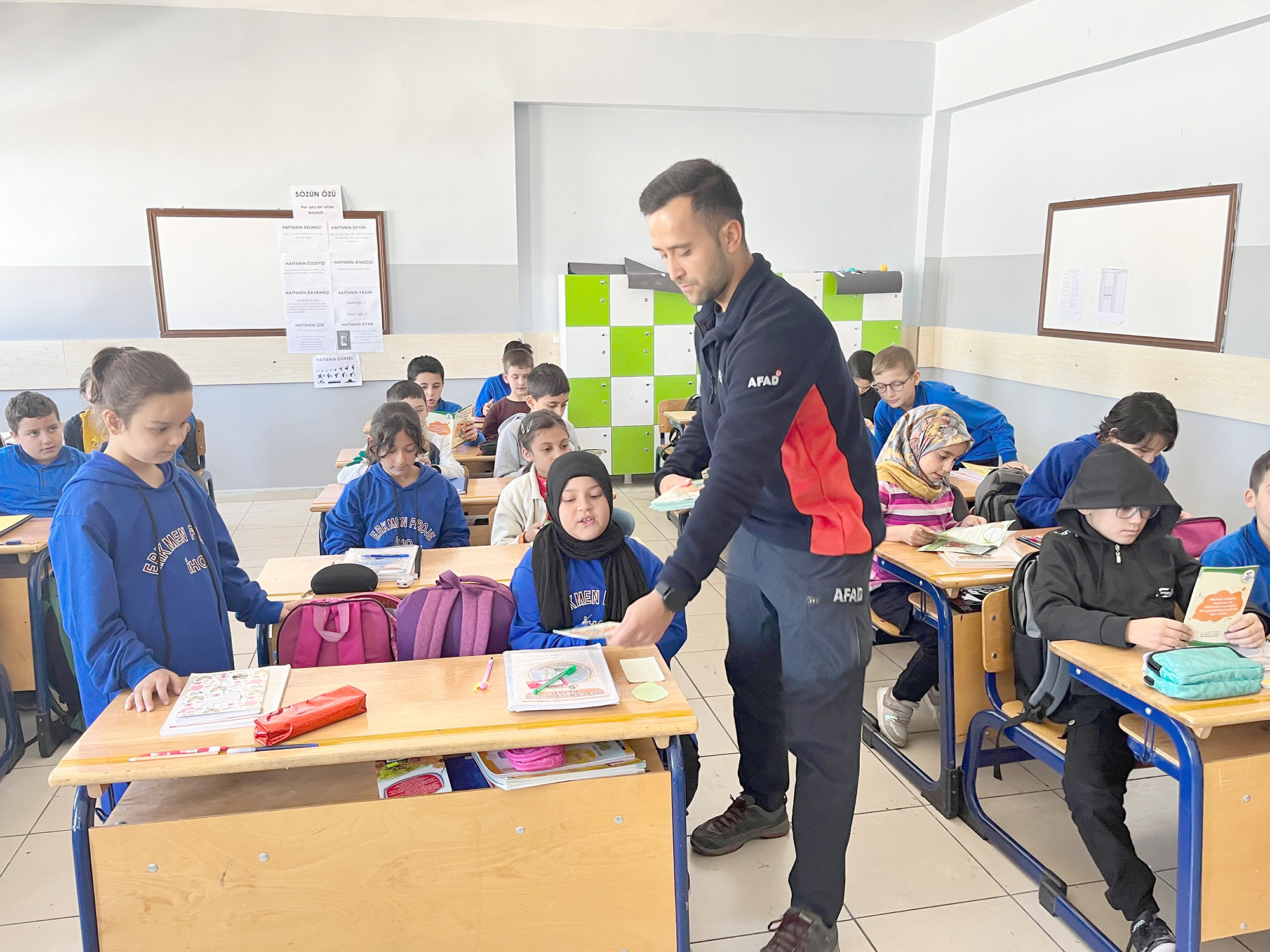 Afyonkarahisar İl Afet ve Acil Durum Müdürlüğü (AFAD) ekipleri tarafından