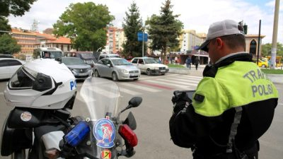 Afyonkarahisar Belediyesi tarafından yol duyurusu yapıldı. “Şehir içi trafik akışını