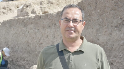 Afyonkarahisar’ın Dinar ilçesindeki Apameia Antik Kenti antik tiyatrosunda yürütülen kazı