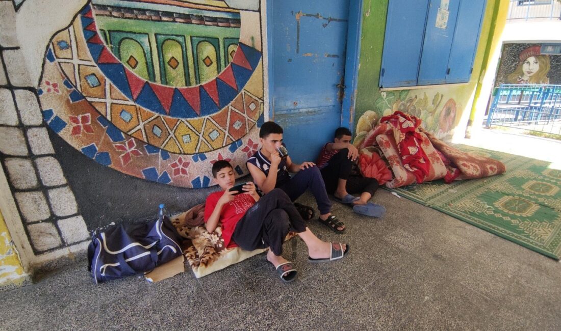 Birleşmiş Milletler Filistinli Mültecilere Yardım Ajansı (UNRWA), Gazze’den ayrılanların sığınması