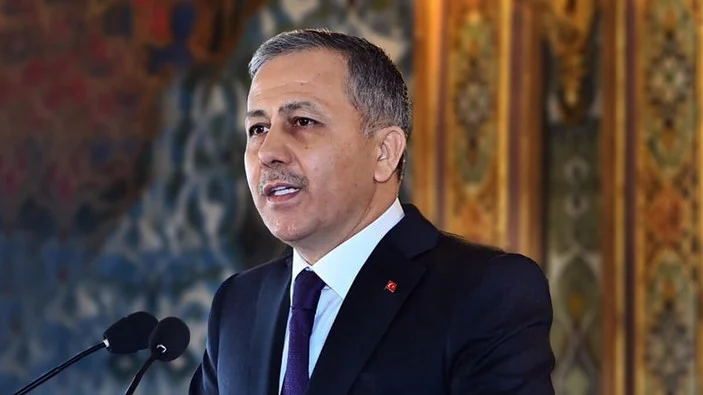 Yurt genelinde gerçekleştirilen ‘Kafes’ operasyonu çerçevesinde Afyonkarahisar’da bir şahsın yönlendirdiği ve