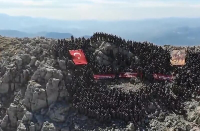 Milli Savunma Bakanlığı (MSB), 19 Eylül Gaziler Günü dolayısıyla Davraz