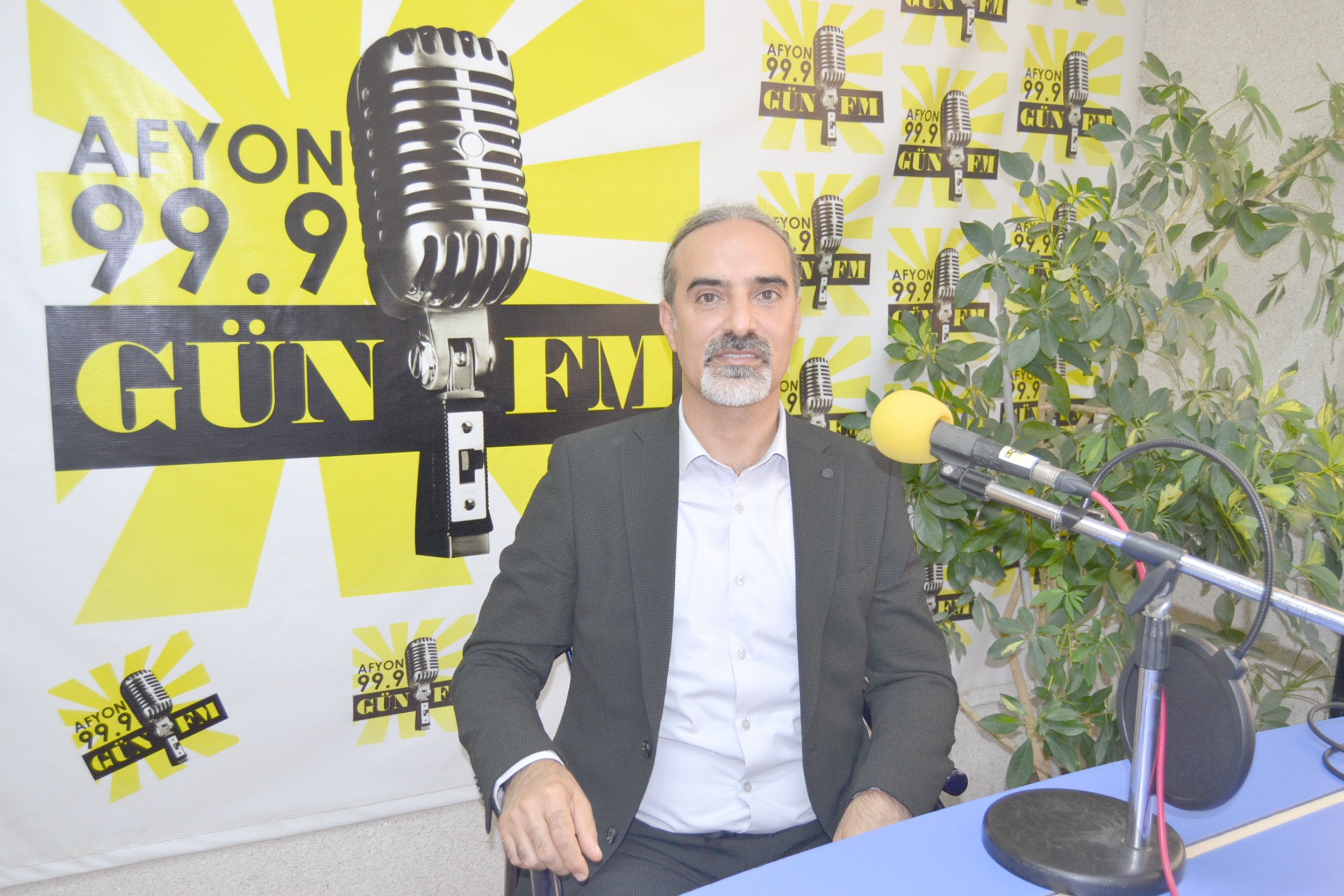 Gün FM’e konuk olan Park hayat Hastanesi Estetik ve Plastik