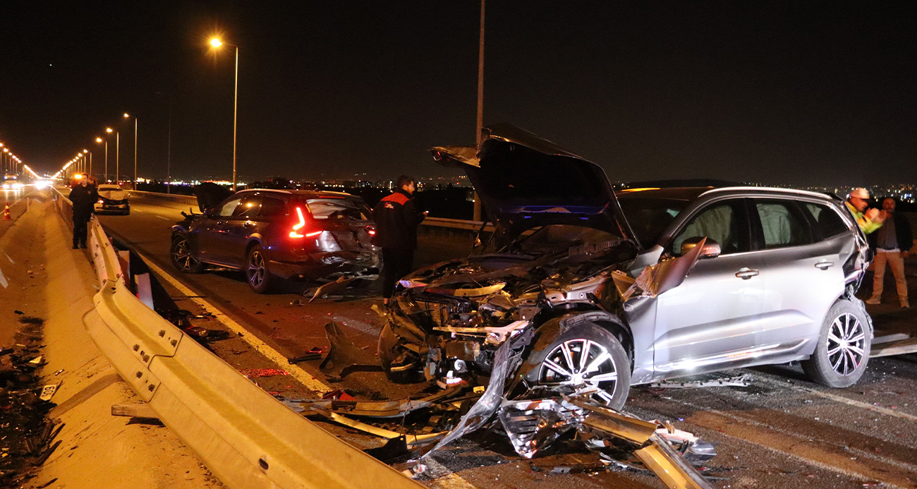 Kayseri’nin Kocasinan ilçesinde 7 aracın karıştığı zincirleme kazanın ardından yol