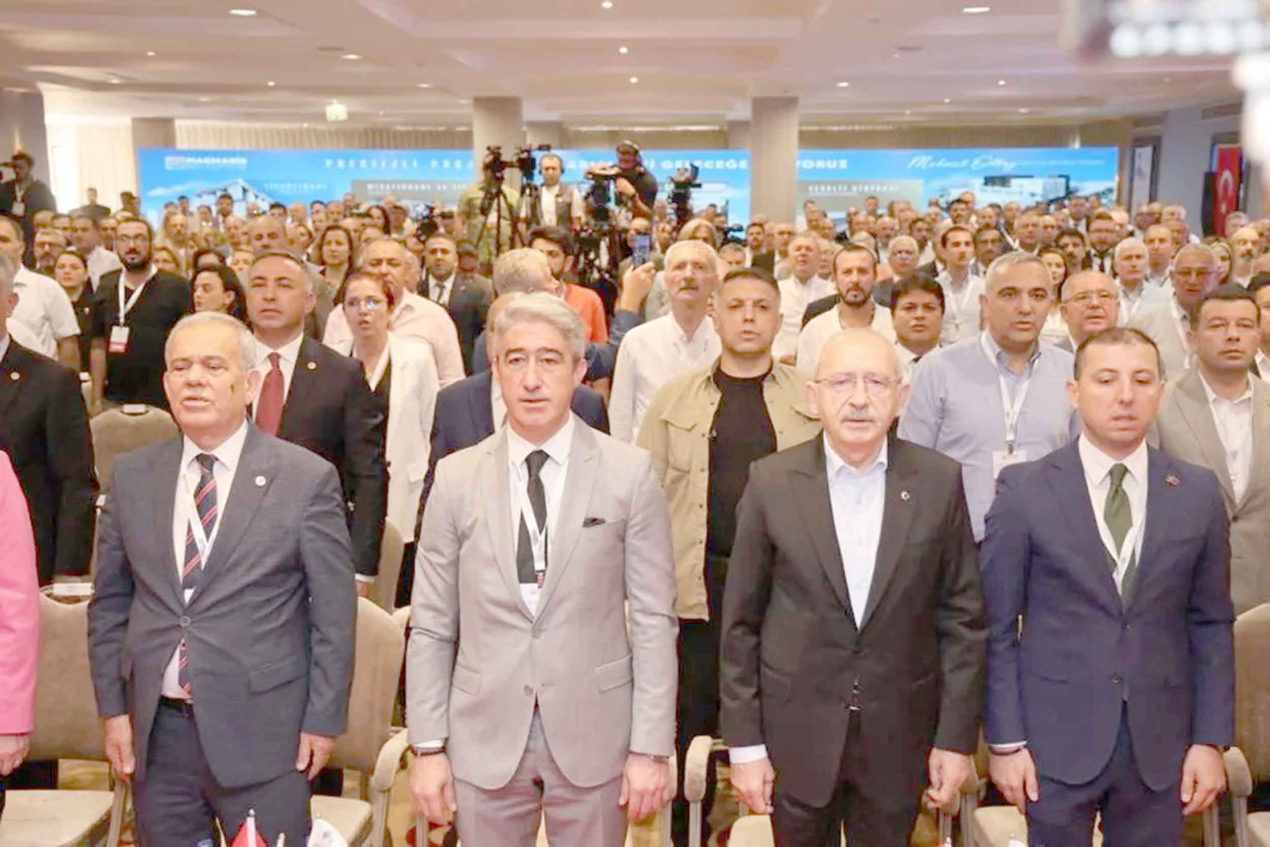 Marmaris’te yapılan Anadolu Buluşmaları Yerel Medya Çalıştayı’nda konuşan Basın Konseyi