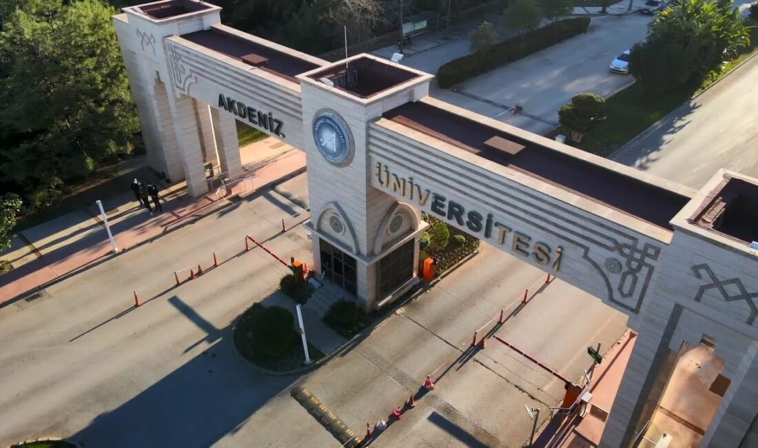Akdeniz Üniversitesi’nde KÖFN konseri iptal Türk Telekom Kariyer Buluşmaları kapsamında 19 Ekim’de Akdeniz Üniversitesi’nde sahne