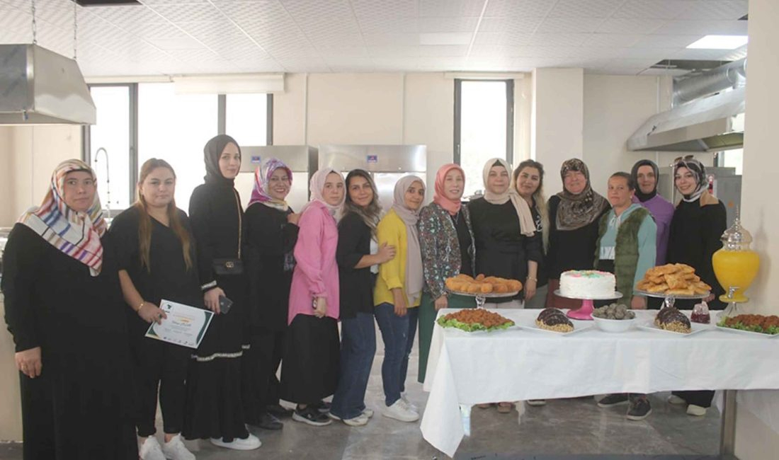 Emirdağ Belediyesi Mutfak Atölyesinde eğitimlerini tamamlayan dördüncü dönem Kursiyerlerine sertifikaları