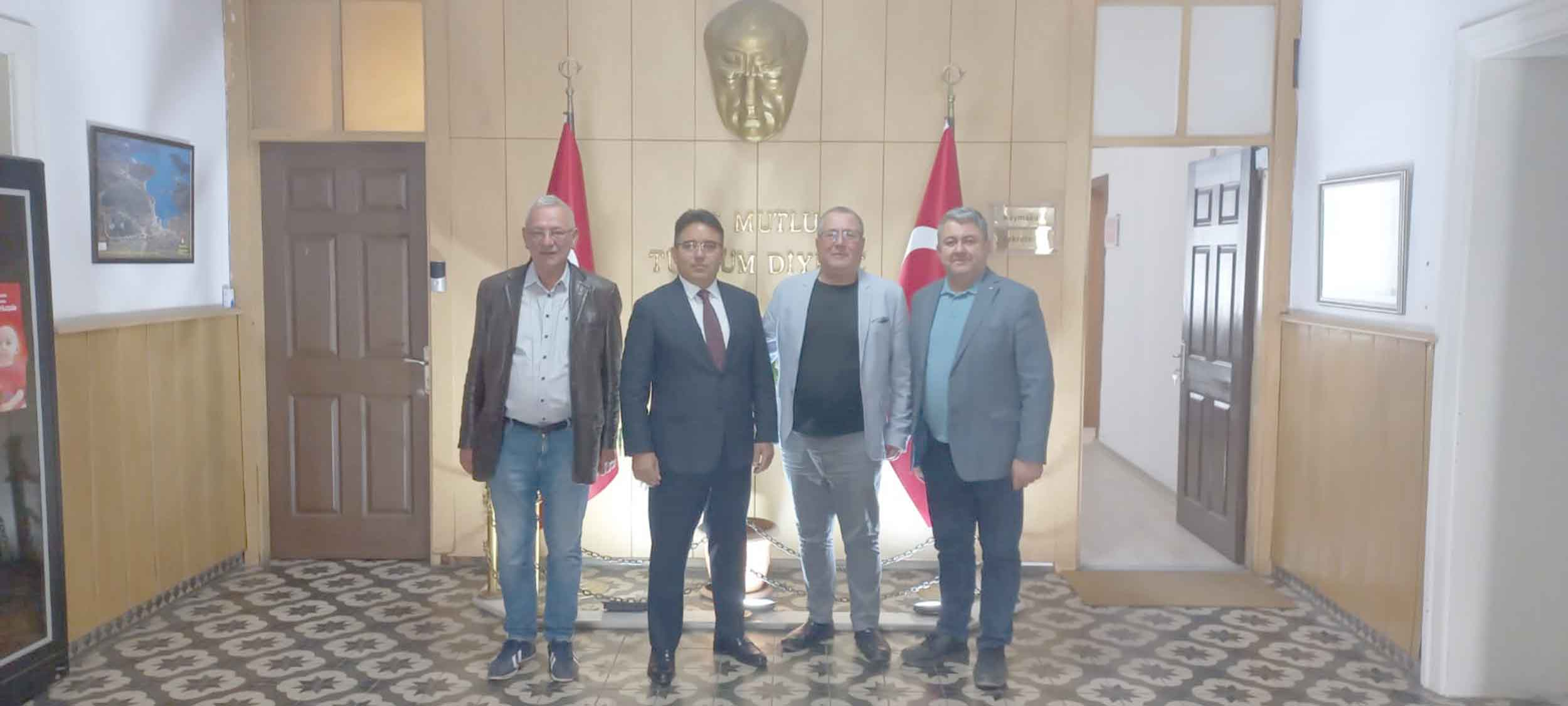 Afyon Gazeteciler Cemiyeti, Marmaris Kaymakamı Nurullah Kaya’yı makamında ziyaret etti.